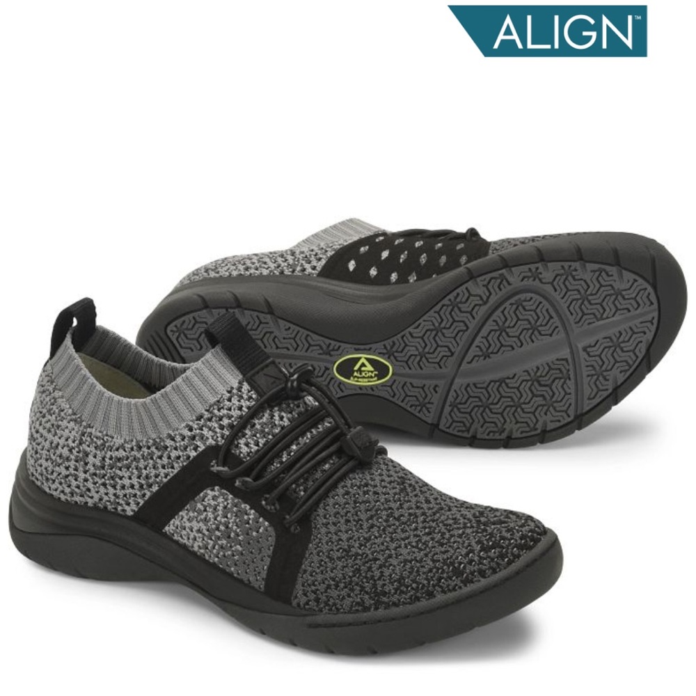 Nurse Mates Align Torri Women's Sneaker Shoes size 9.